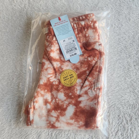 Toddler Pull-On Joggers  by Cat & Jack - Picture 4 of 4